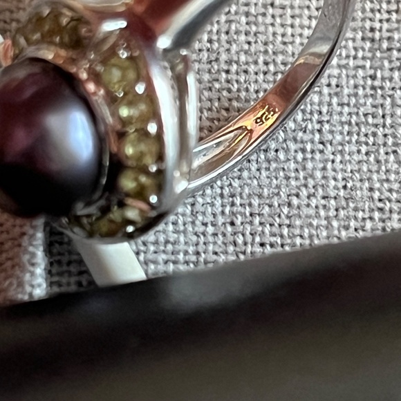 Freshwater pearl and genuine peridot ring, in sterling silver, size 7. - Picture 15 of 15